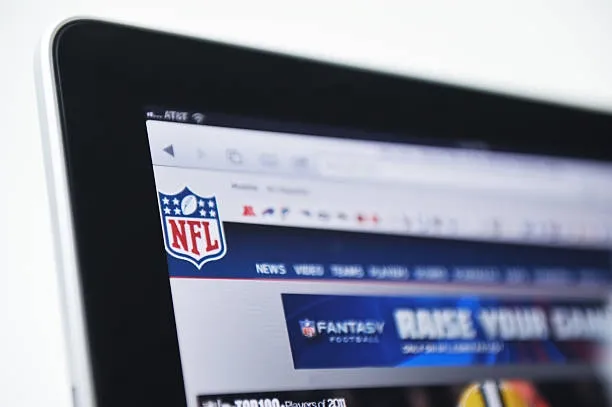 Consultoría empresarial; página web de estadísticas y noticias de la NFL 